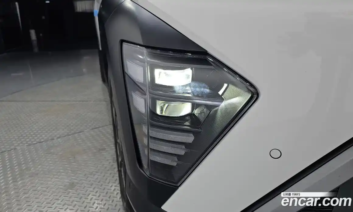 Hyundai Kona 2025 1.6 автомат (гидро), фото 7