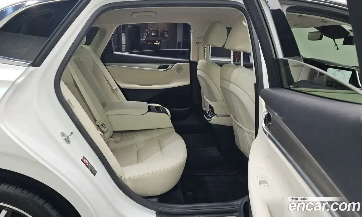 Hyundai Grandeur 2022 2.5 автомат (гидро), фото 16