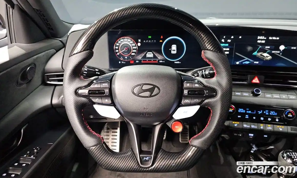 Hyundai Avante 2024 2.0 механика, фото 19