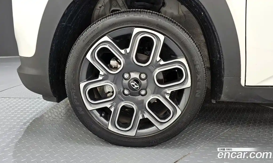 Hyundai Casper 2023 1.0 автомат (гидро), фото 5