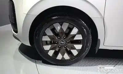 Hyundai Staria 2024 2.2 автомат (гидро), миниатюра 5