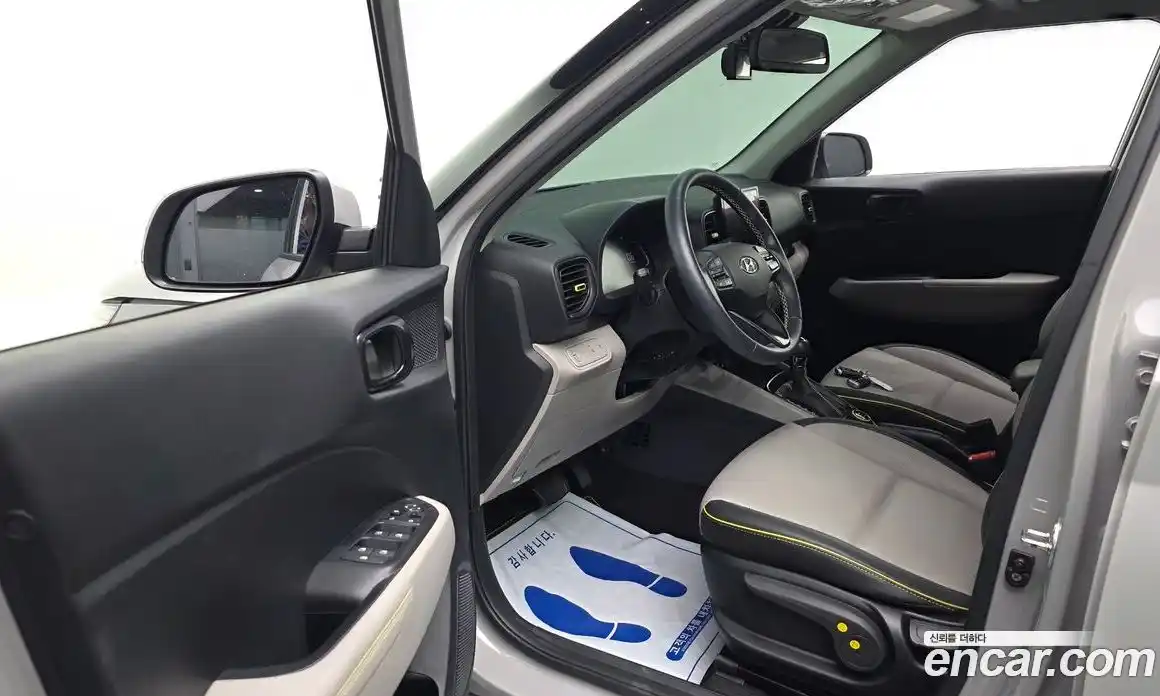 Hyundai Venue 2024 1.6 автомат (гидро), фото 13