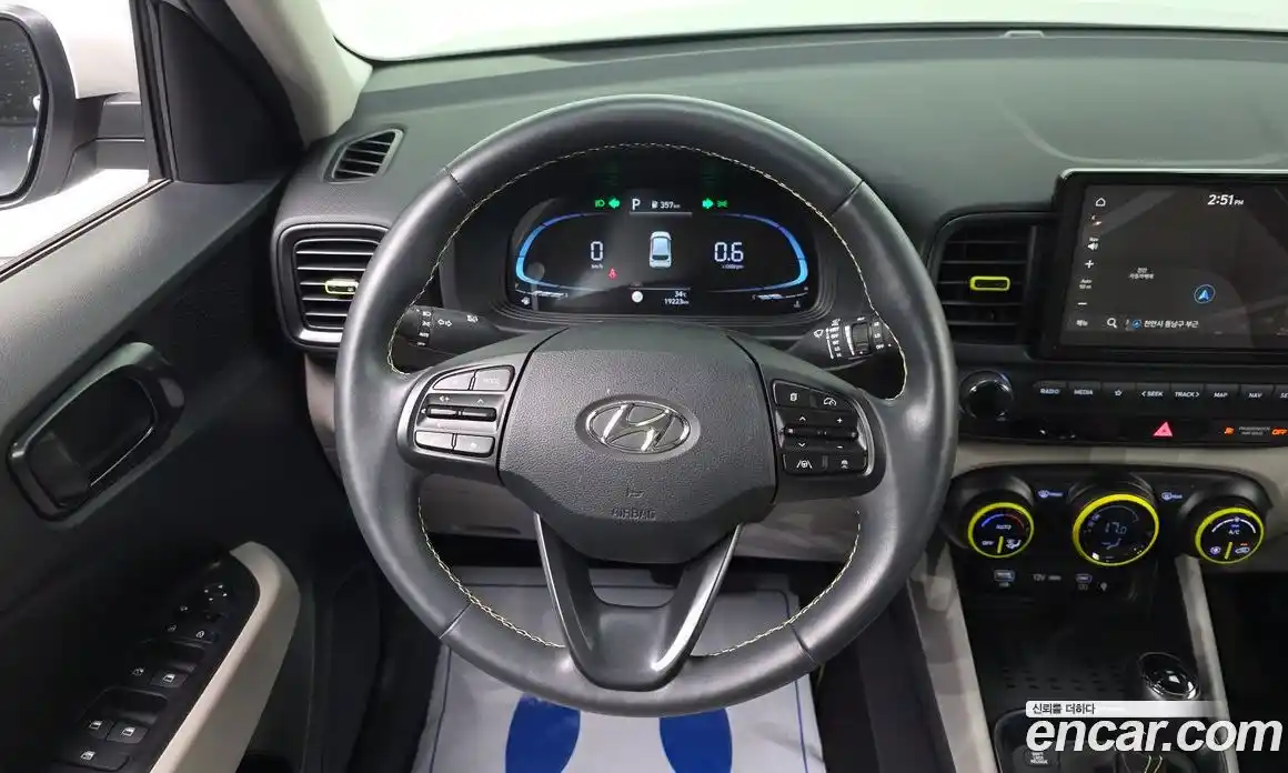 Hyundai Venue 2024 1.6 автомат (гидро), фото 20