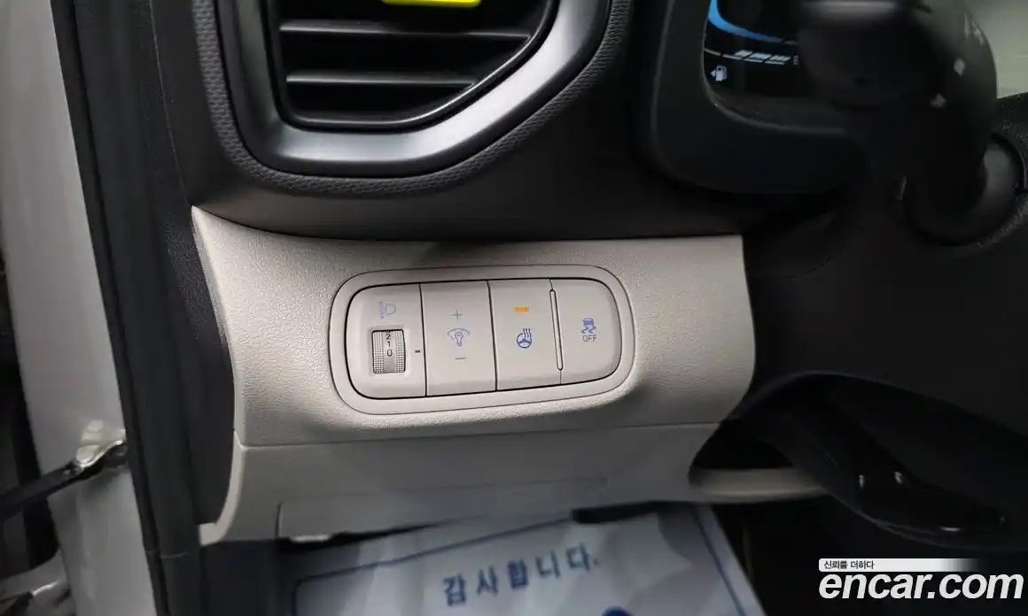Hyundai Venue 2024 1.6 автомат (гидро), фото 25