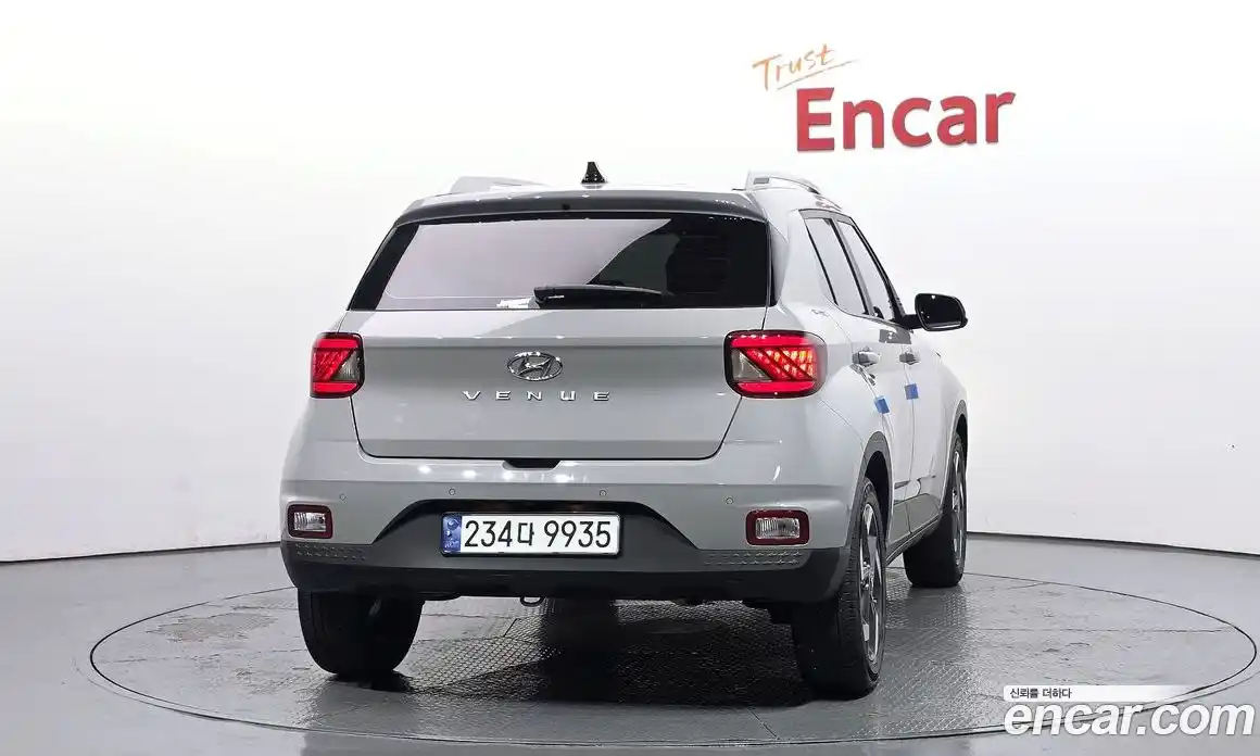 Hyundai Venue 2024 1.6 автомат (гидро), фото 4