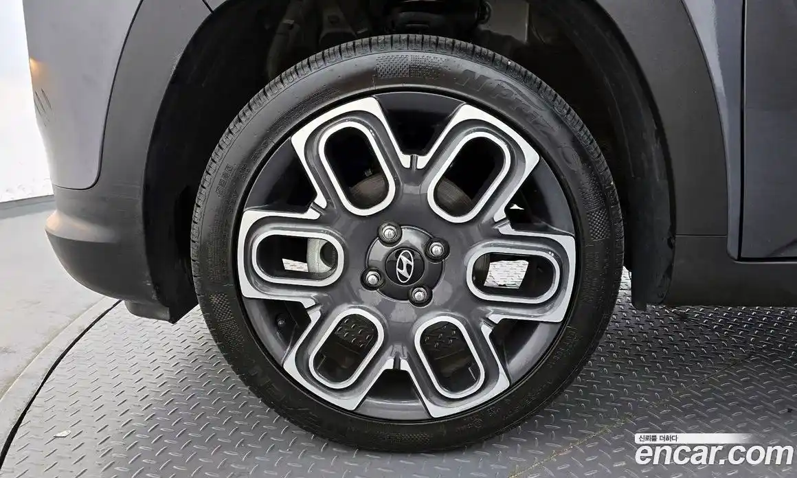 Hyundai Casper 2024 1.0 автомат (гидро), фото 5