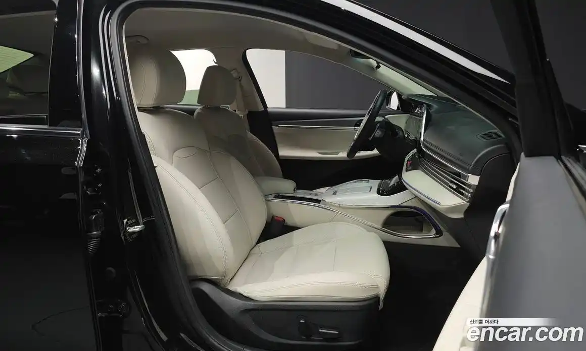 Hyundai Grandeur 2022 2.5 автомат (гидро), фото 13