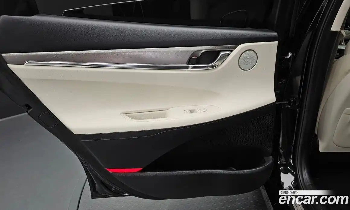 Hyundai Grandeur 2022 2.5 автомат (гидро), фото 14