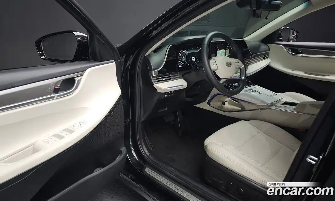 Hyundai Grandeur 2022 2.5 автомат (гидро), фото 17