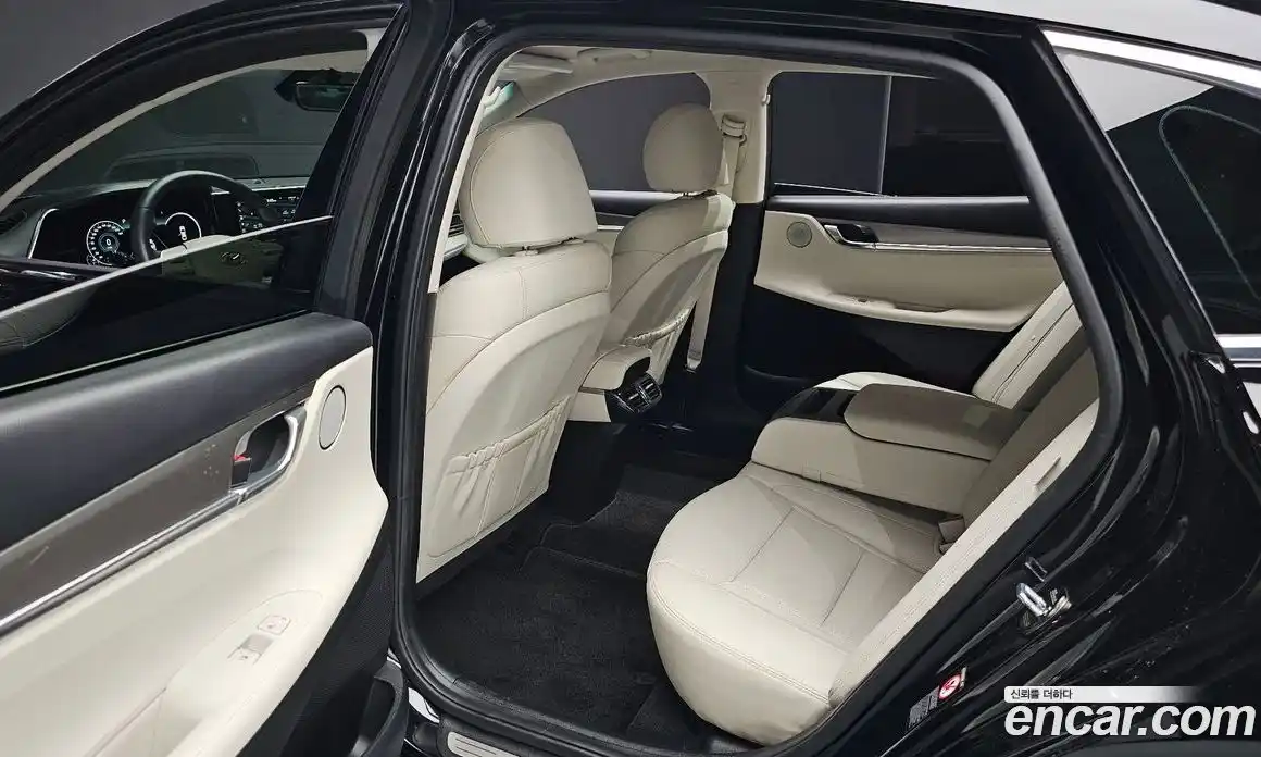Hyundai Grandeur 2022 2.5 автомат (гидро), фото 18