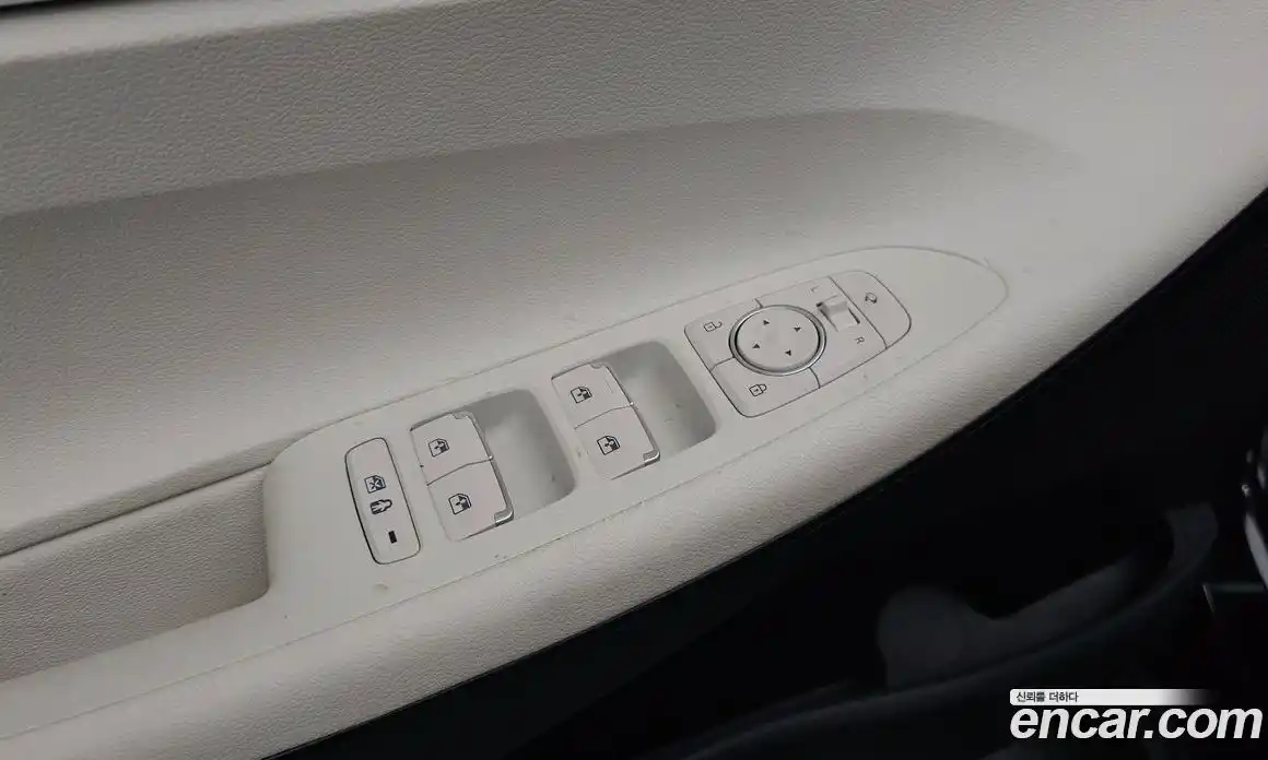 Hyundai Grandeur 2022 2.5 автомат (гидро), фото 23