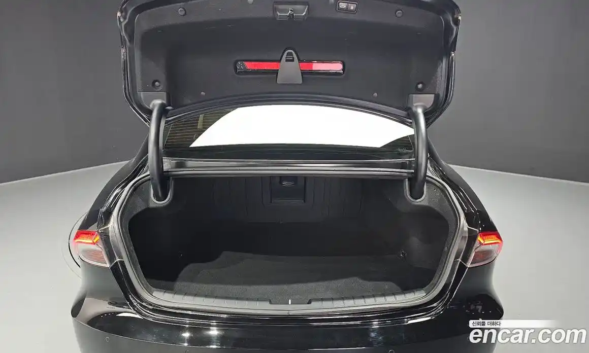 Hyundai Grandeur 2022 2.5 автомат (гидро), фото 32