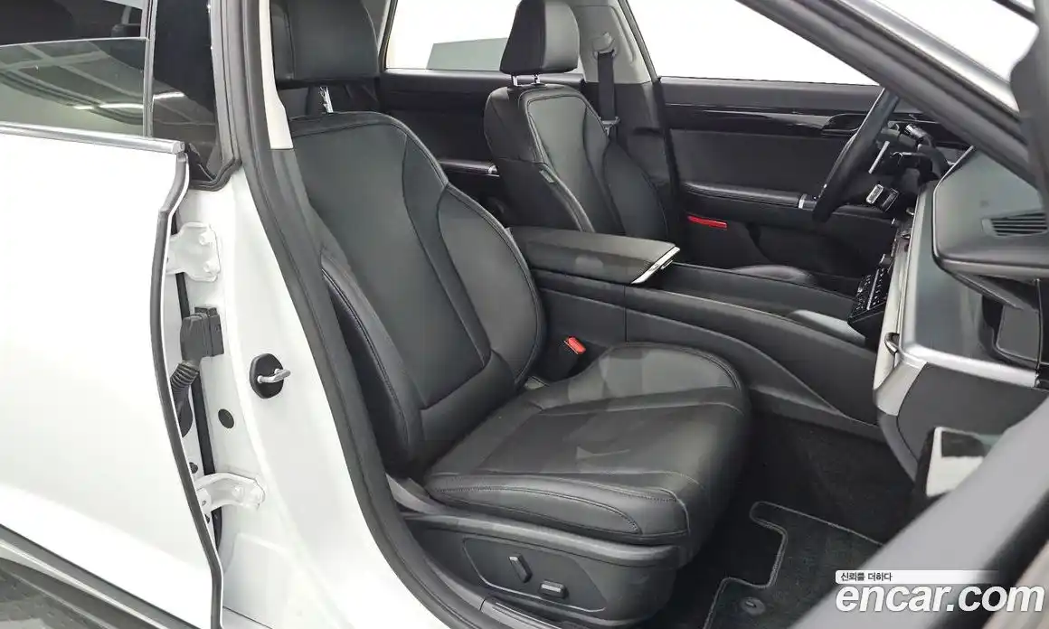 Hyundai Grandeur 2024 3.5 автомат (гидро), фото 17