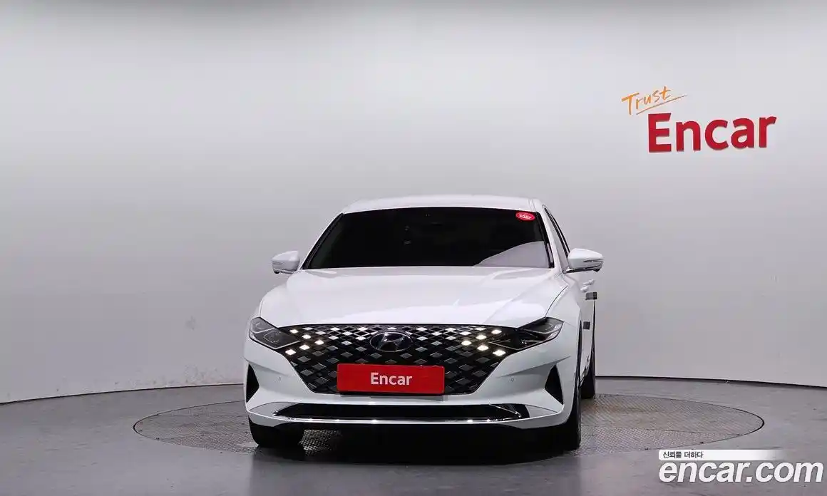 Hyundai Grandeur 2022 2.5 автомат (гидро), фото 3