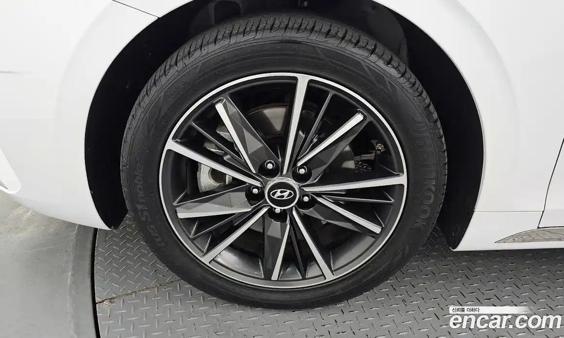 Hyundai Grandeur 2022 2.5 автомат (гидро), фото 5
