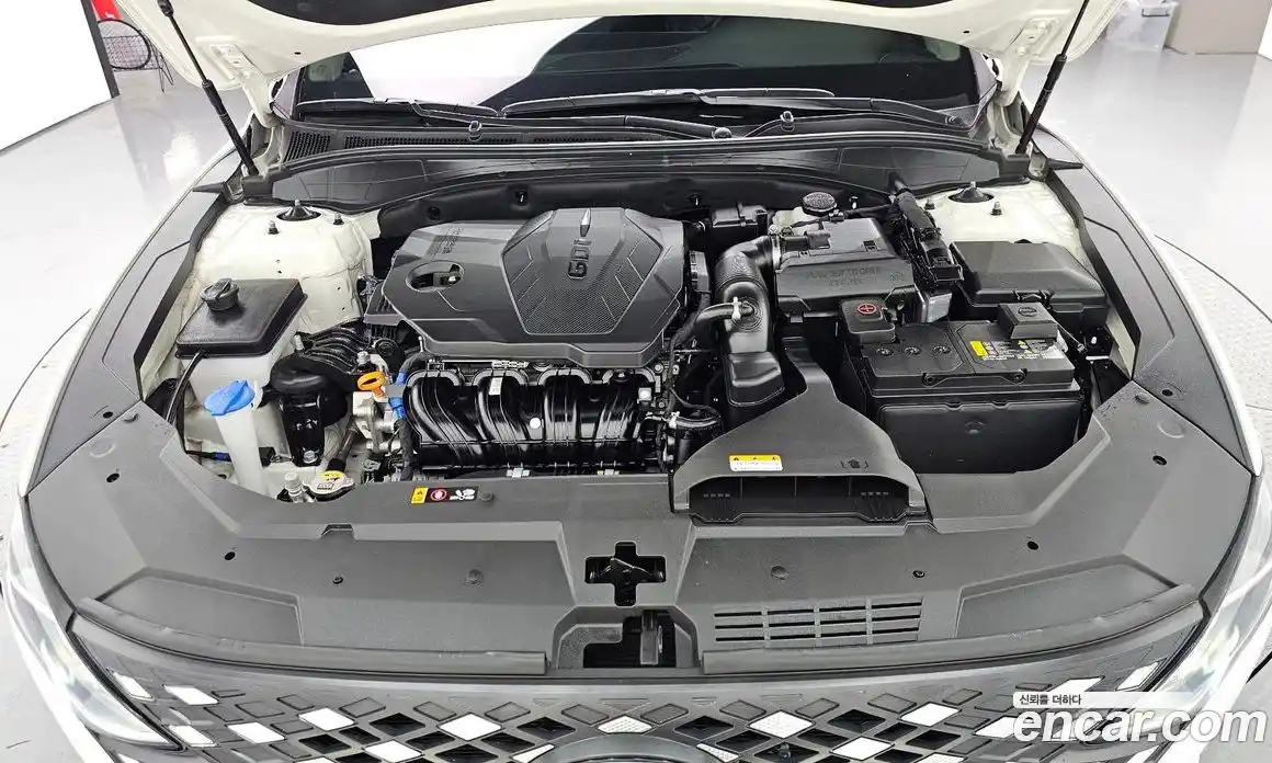 Hyundai Grandeur 2022 2.5 автомат (гидро), фото 6