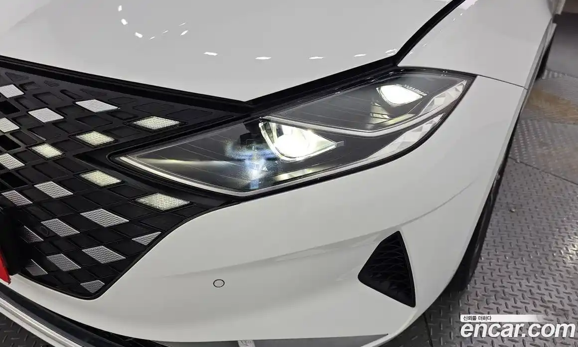 Hyundai Grandeur 2022 2.5 автомат (гидро), фото 8
