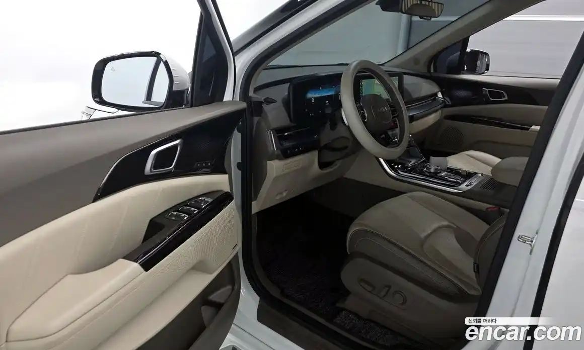 Kia Carnival 2023 3.5 автомат (гидро), фото 10