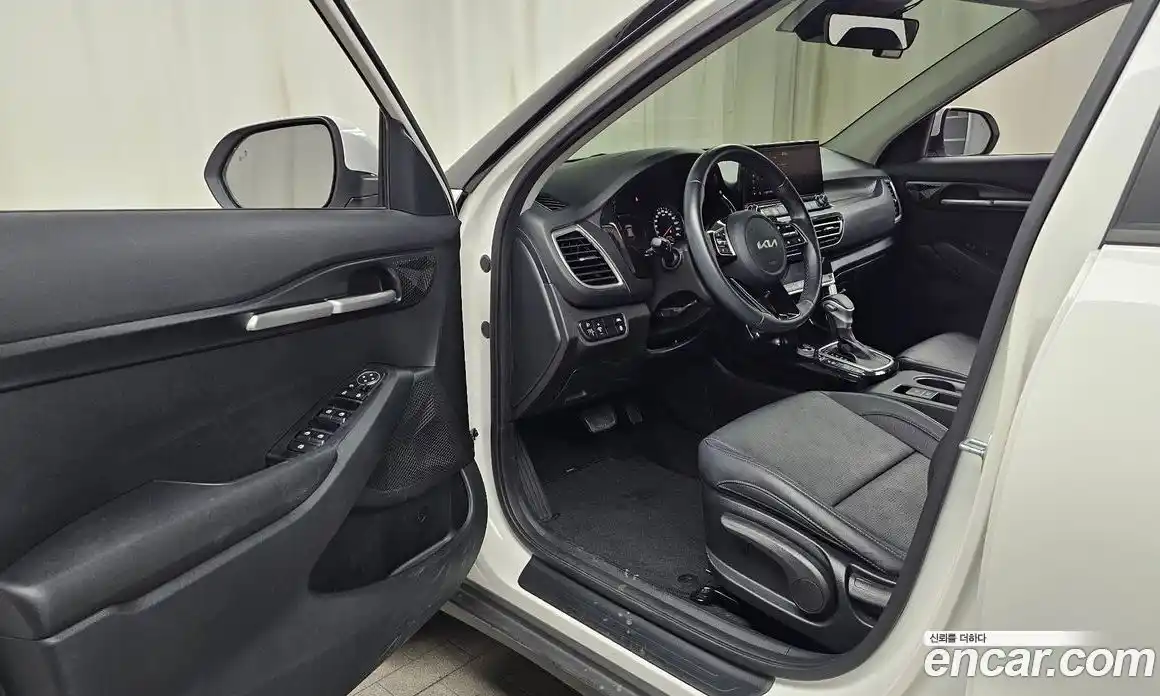 Kia Seltos 2022 1.6 автомат (гидро), фото 13