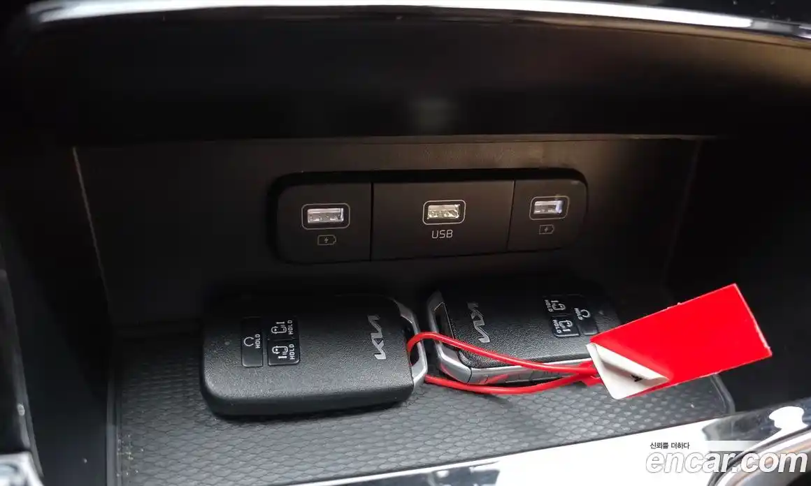 Kia Carnival 2023 3.5 автомат (гидро), фото 31