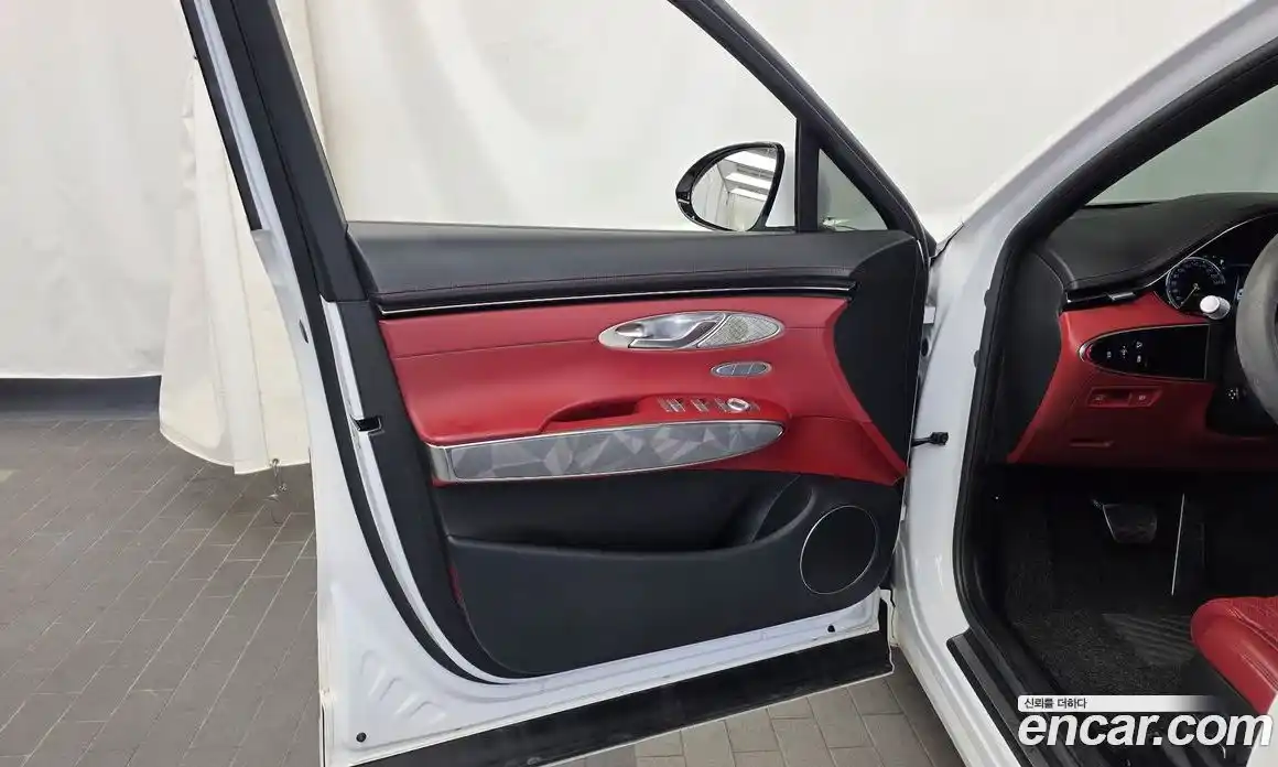 Genesis GV70 2021 3.5 автомат (гидро), фото 32
