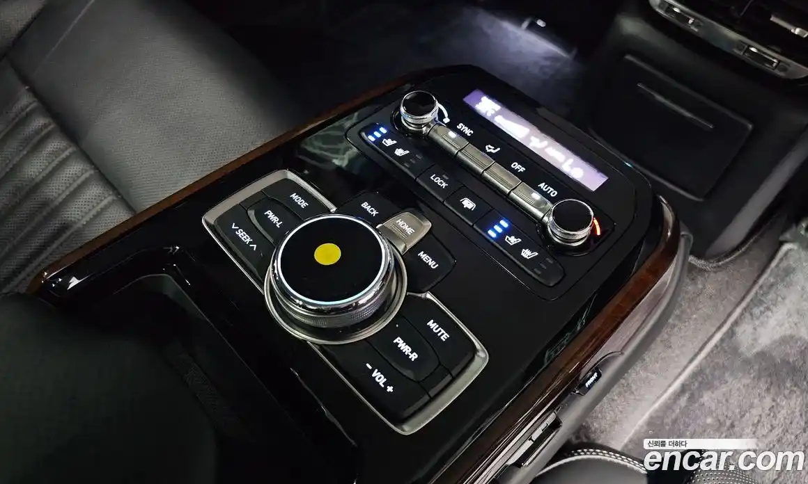 Genesis EQ900 2016 5.0 автомат (гидро), фото 18