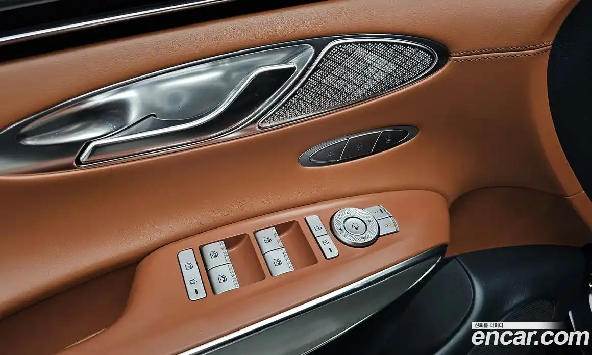 Genesis GV70 2021 2.5 автомат (гидро), фото 23