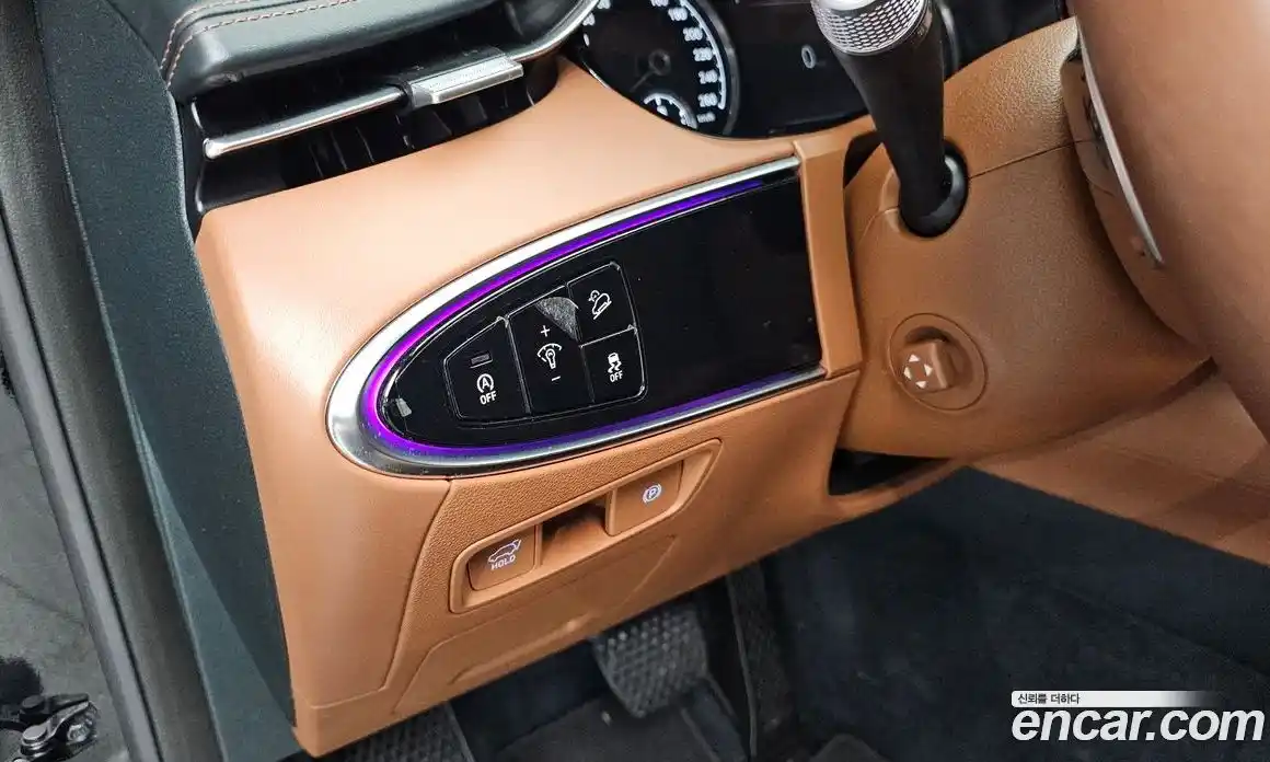 Genesis GV70 2021 2.5 автомат (гидро), фото 24