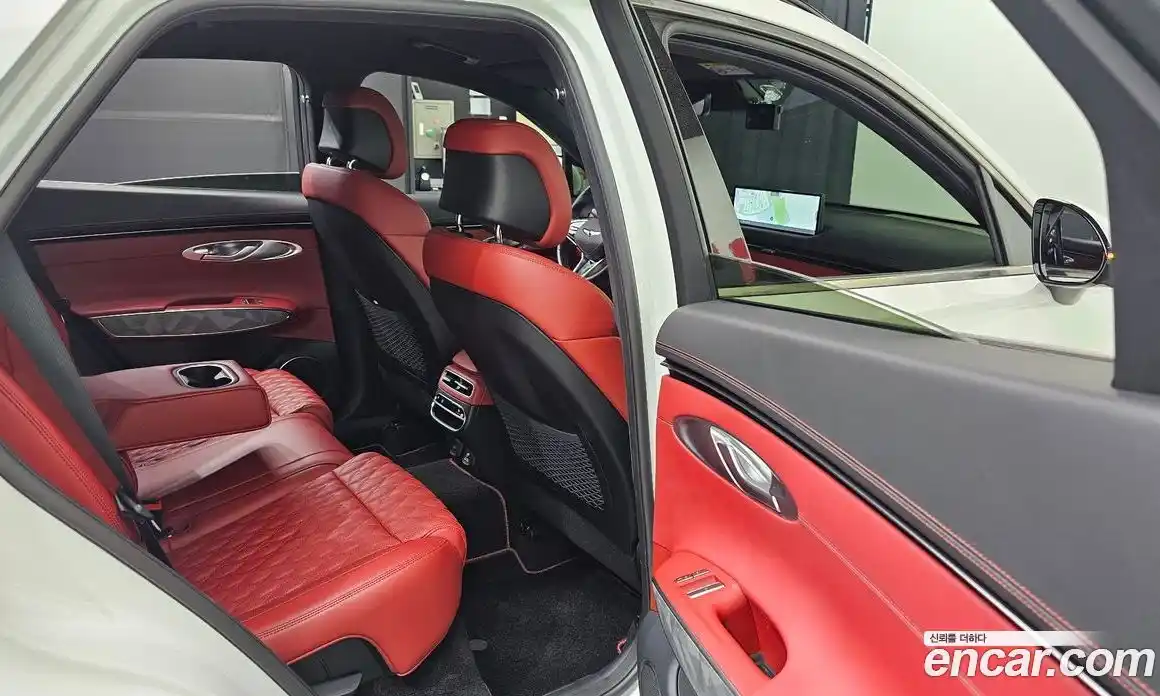 Genesis GV70 2021 2.5 автомат (гидро), фото 17
