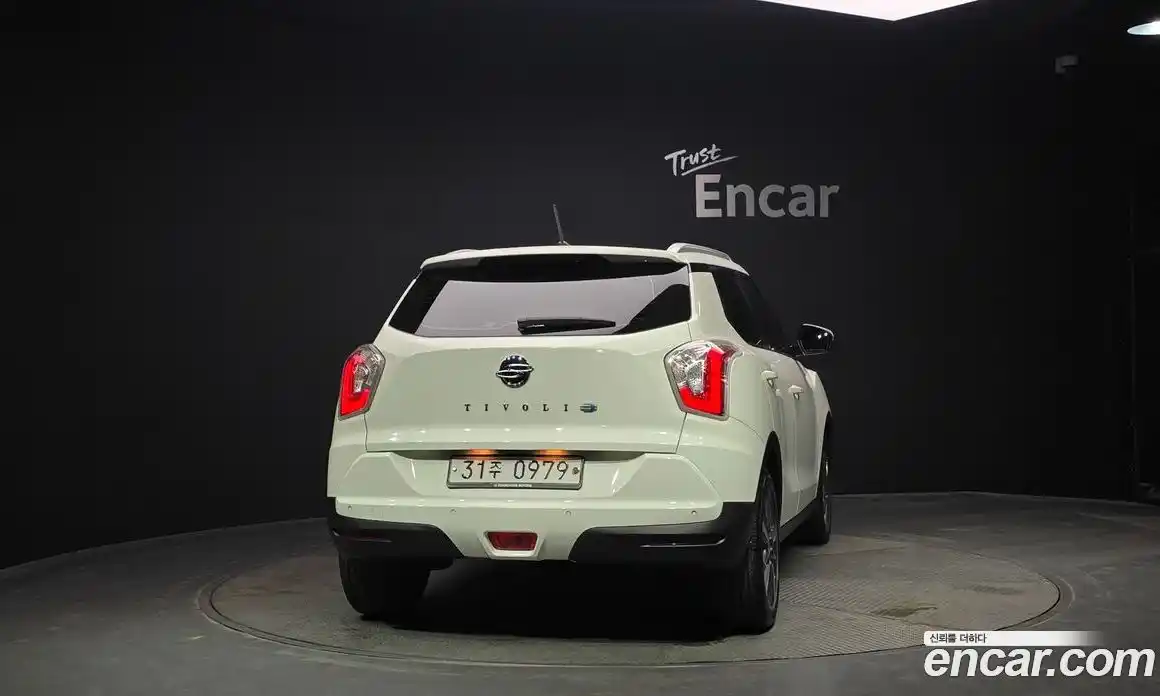 SsangYong TIBOLI 2015 1.6 автомат (гидро), фото 4