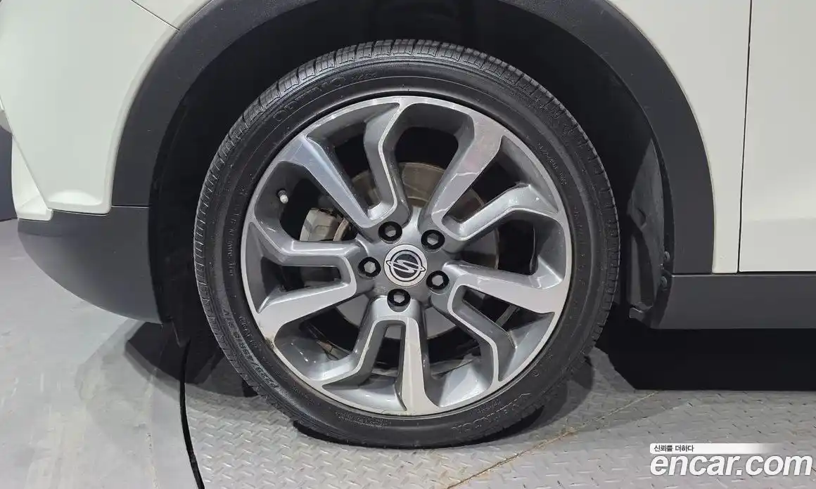 SsangYong TIBOLI 2015 1.6 автомат (гидро), фото 5