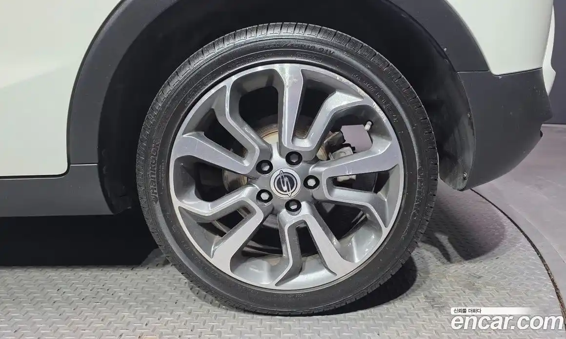 SsangYong TIBOLI 2015 1.6 автомат (гидро), фото 7