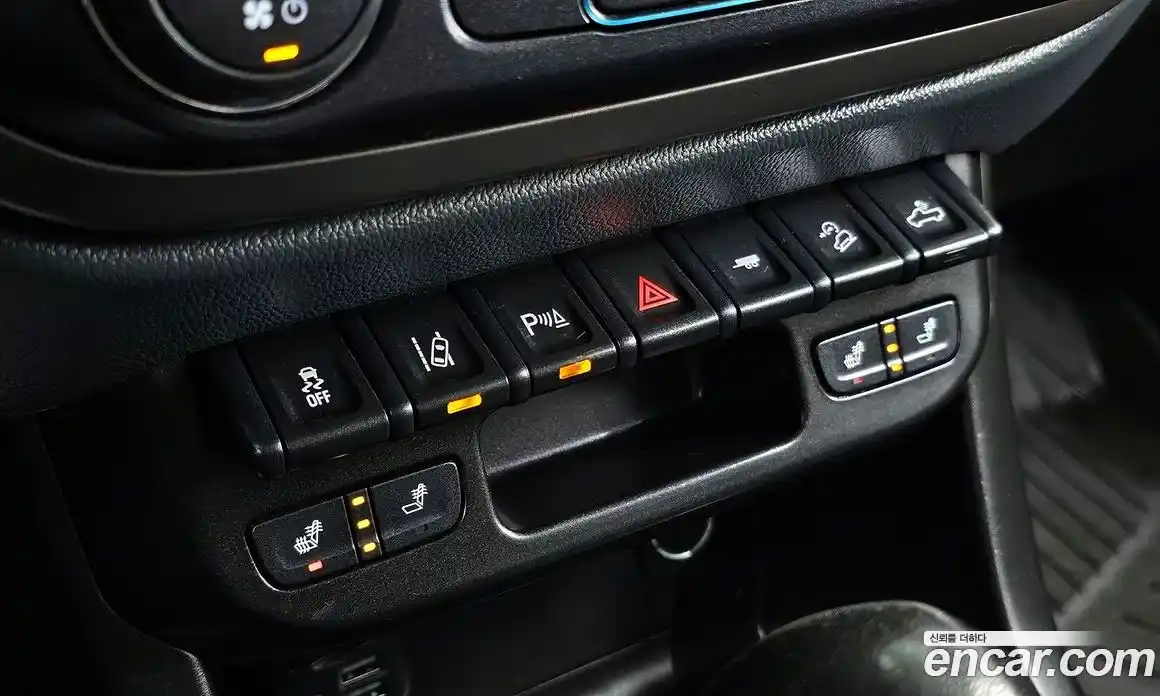 Chevrolet Colorado 2022 3.6 автомат (гидро), фото 18