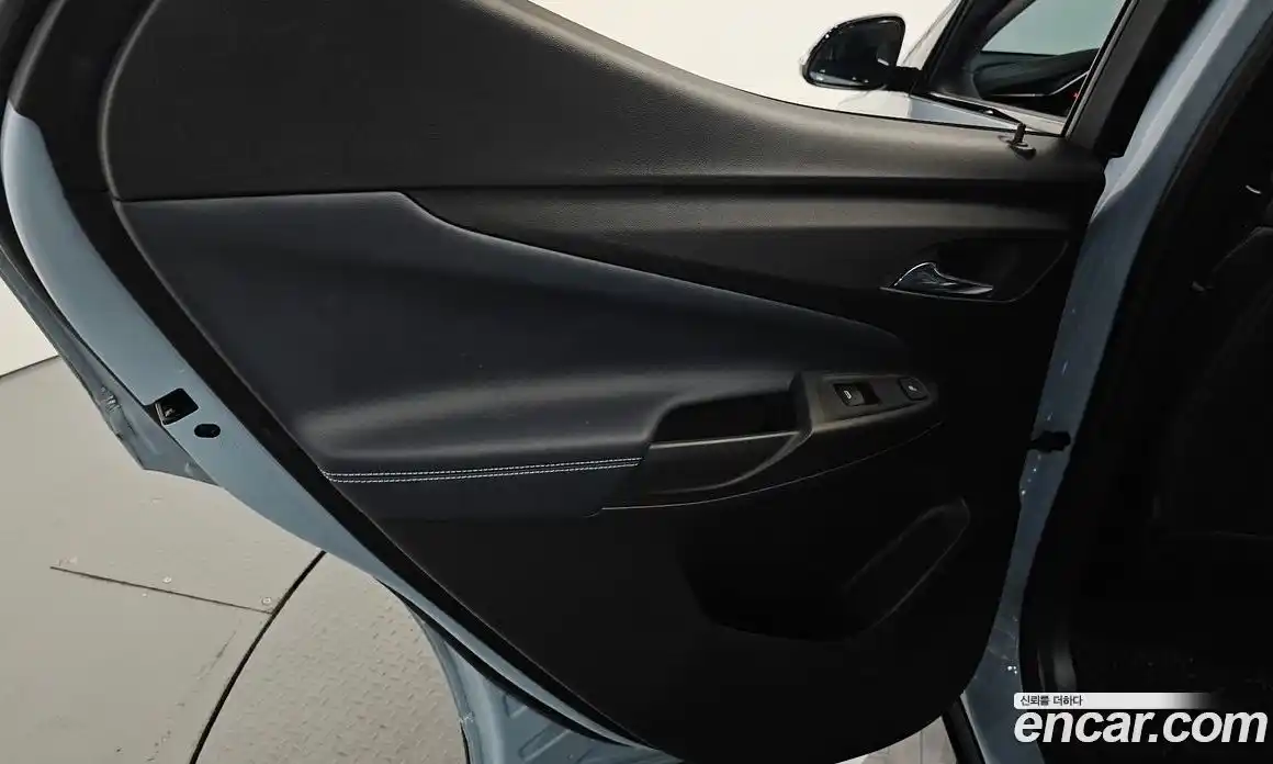 Chevrolet 볼트 EUV 2023 0.2 автомат (гидро), фото 15