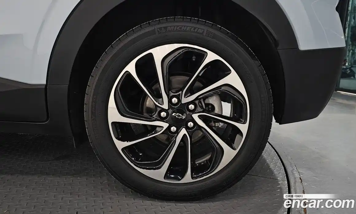 Chevrolet 볼트 EUV 2023 0.2 автомат (гидро), фото 7