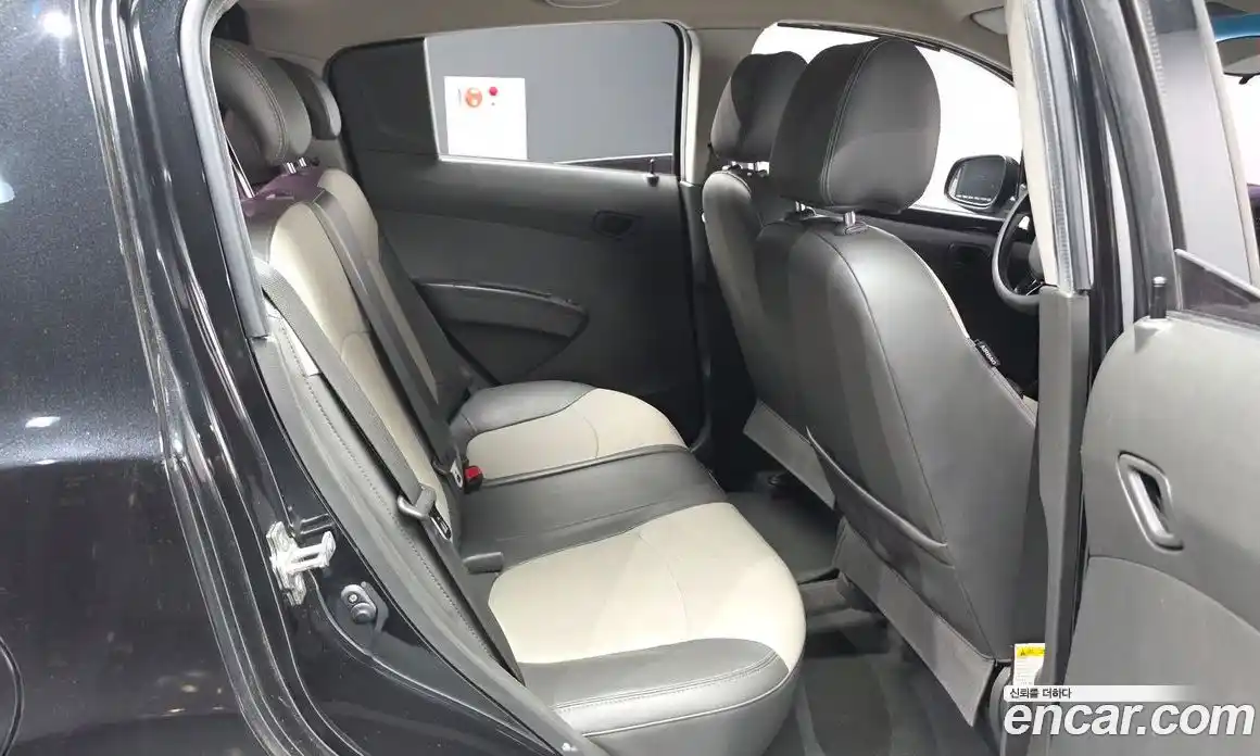 Chevrolet Spark 2015 1.0 автомат (гидро), фото 11