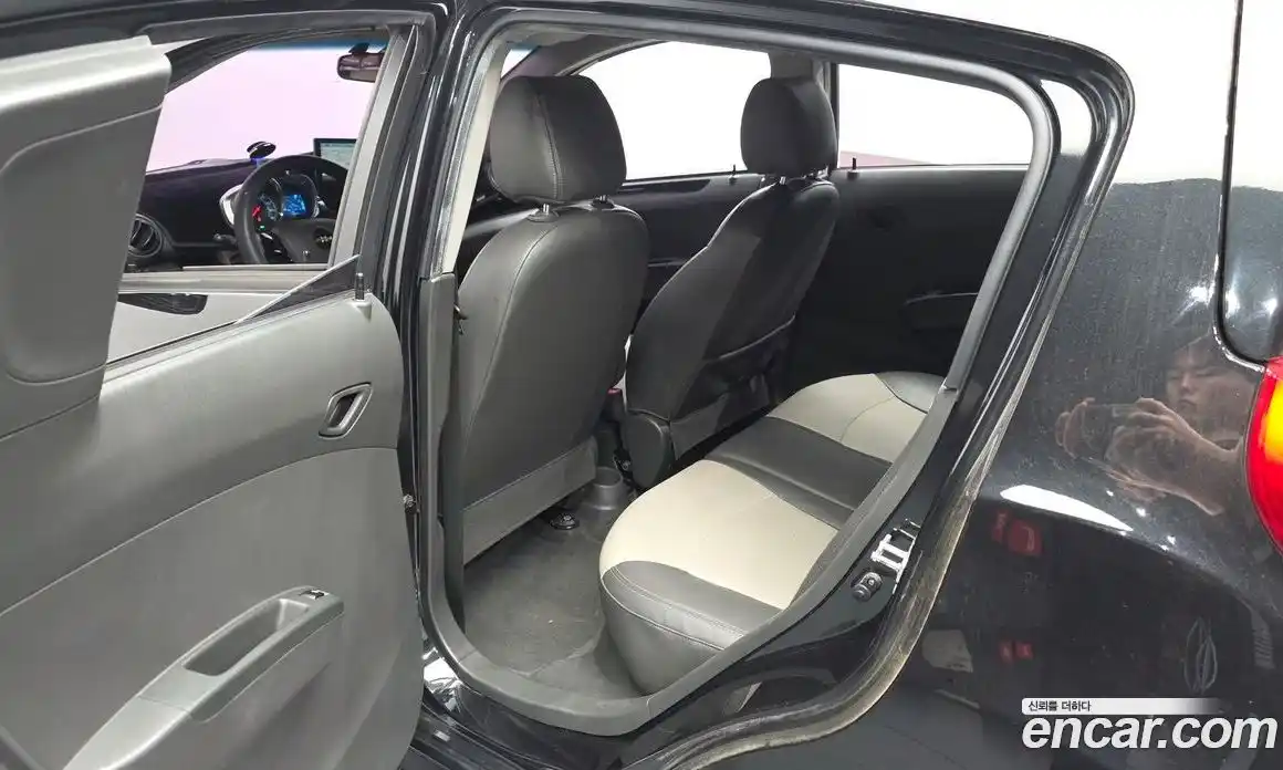 Chevrolet Spark 2015 1.0 автомат (гидро), фото 17