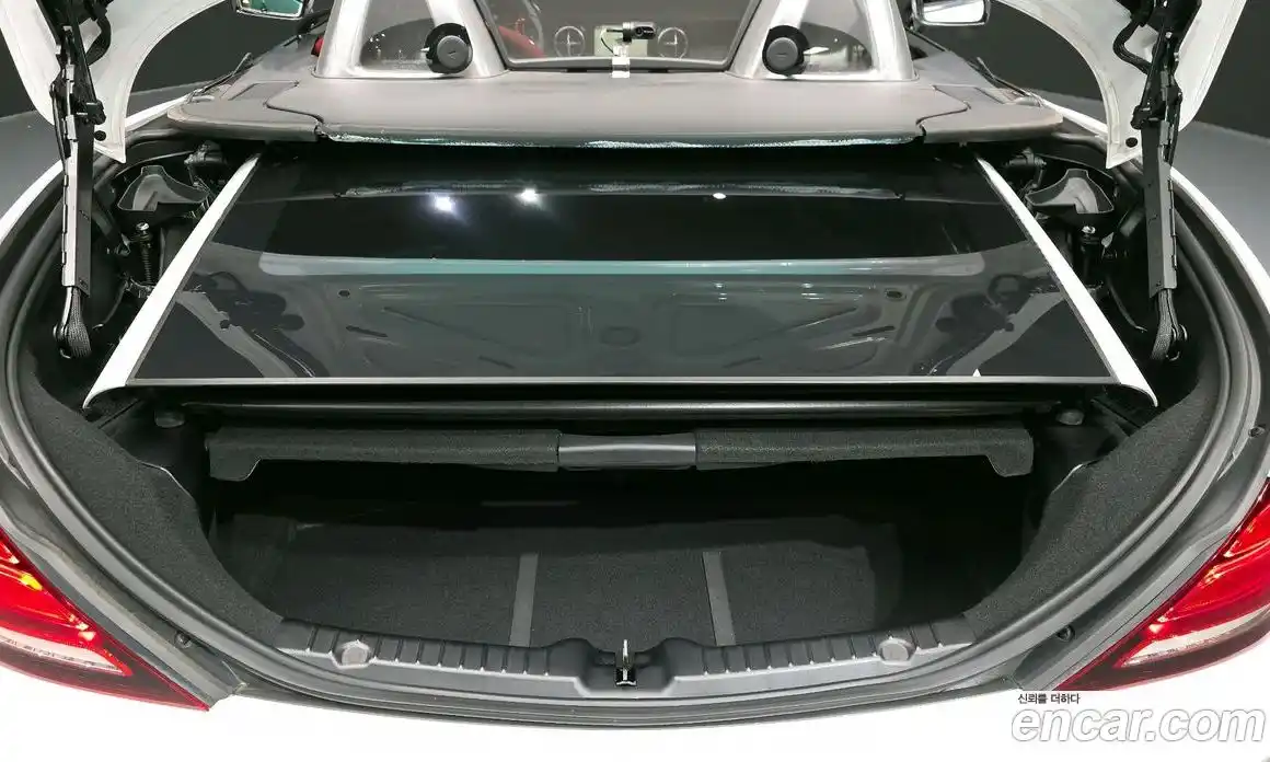 Mercedes-Benz SLC-Class 2016 3.0 гидро, фото 20 Mercedes-Benz SLC-Class 2016 3.0 гидро, фото 20