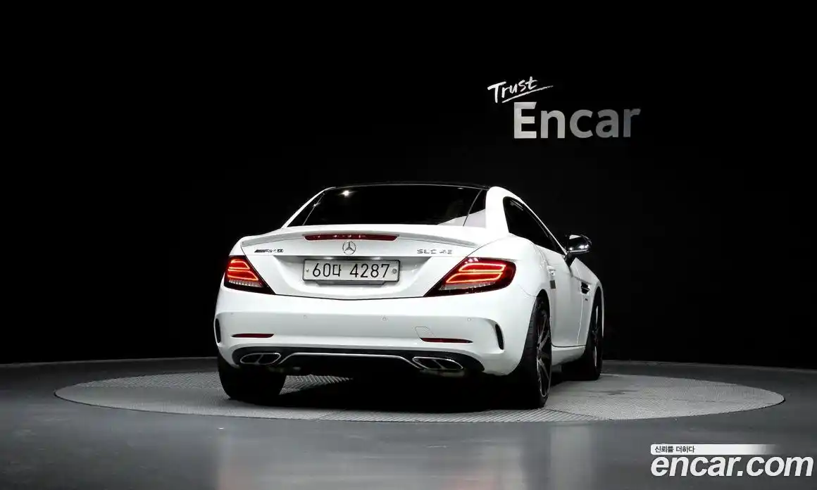 Mercedes-Benz SLC-Class 2016 3.0 гидро, фото 4 Mercedes-Benz SLC-Class 2016 3.0 гидро, фото 4