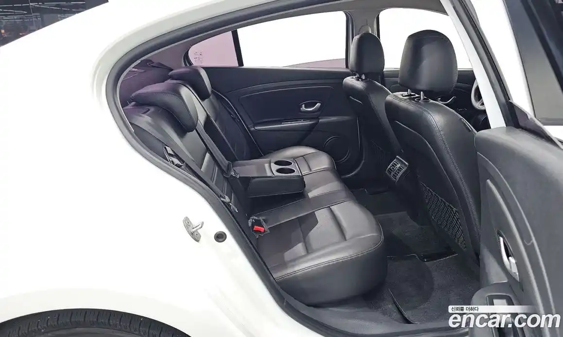 Renault SM3 2019 0.1 гидро, фото 18