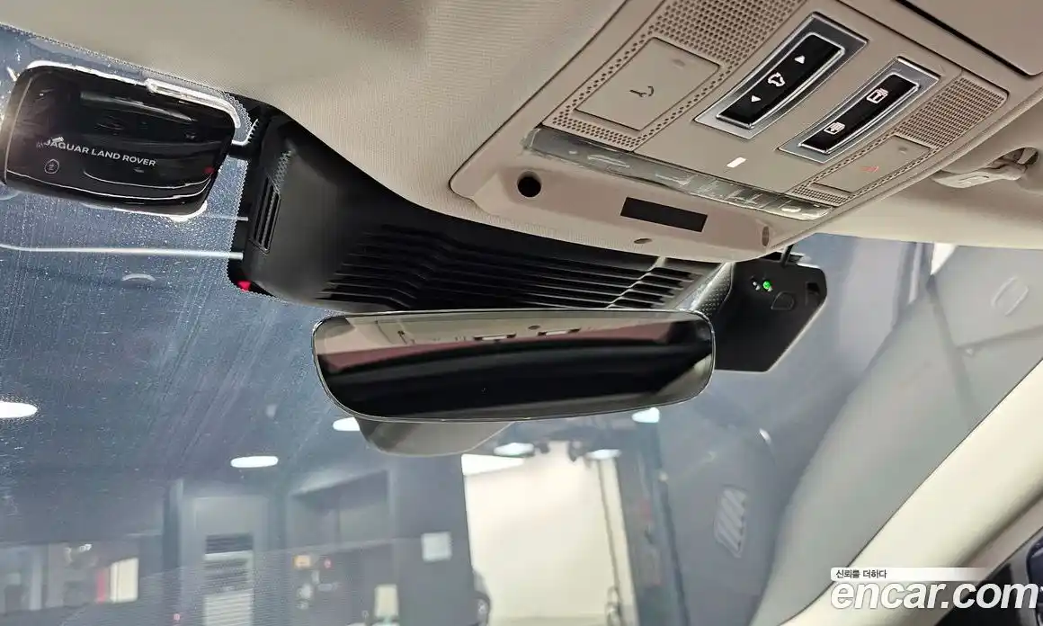 Land Rover Range Rover Evoque 2022 2.0 автомат (гидро), фото 18
