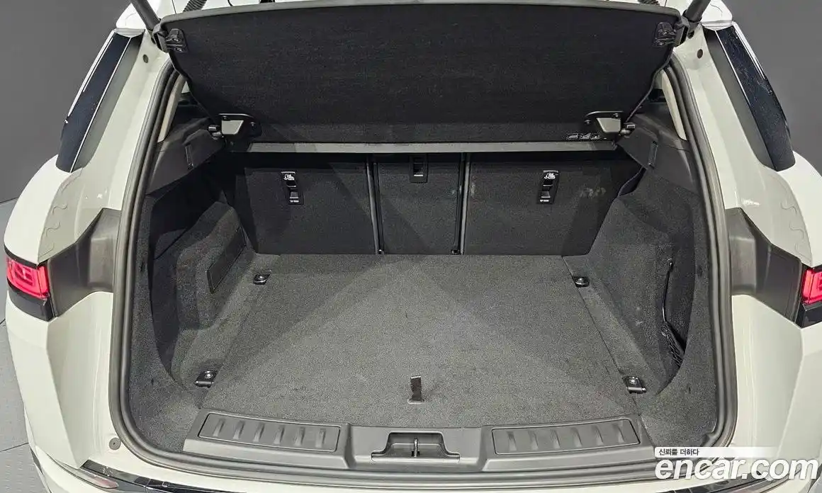 Land Rover Range Rover Evoque 2022 2.0 автомат (гидро), фото 20