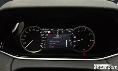 Land Rover Range Rover Evoque 2022 2.0 автомат (гидро), миниатюра 8