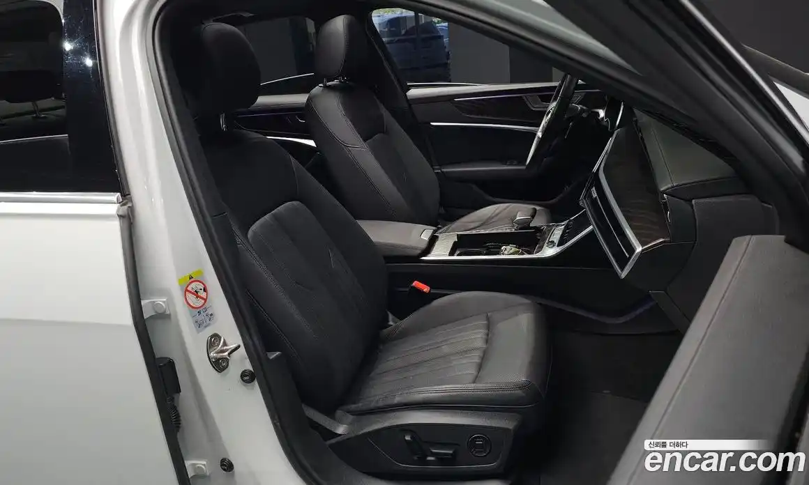 Audi A6 2022 2.0 автомат (гидро), фото 10