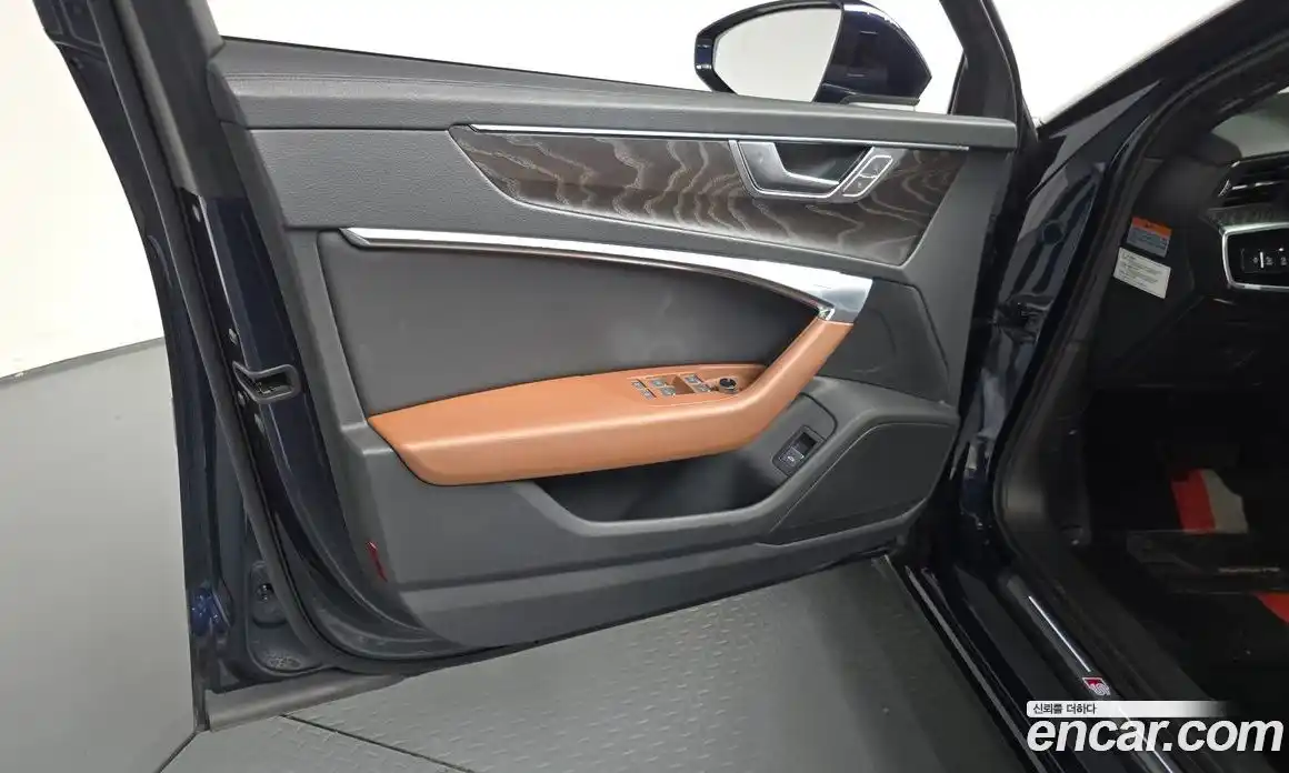 Audi A6 2021 2.0 автомат (гидро), фото 13
