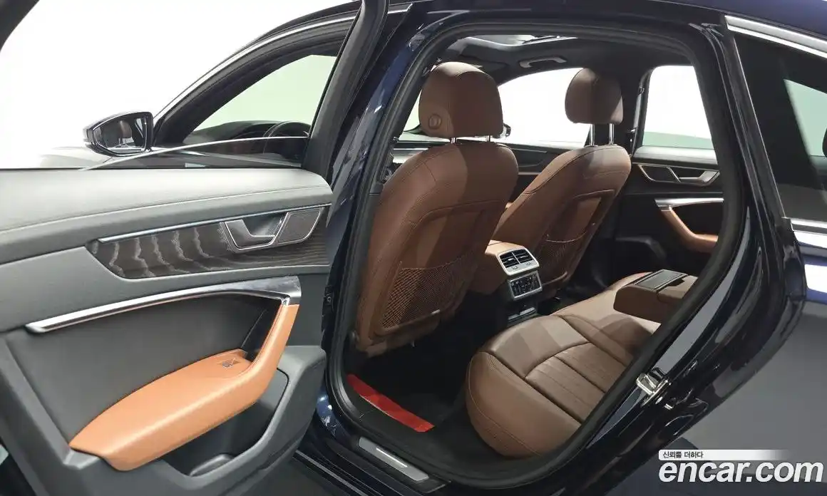 Audi A6 2021 2.0 автомат (гидро), фото 15