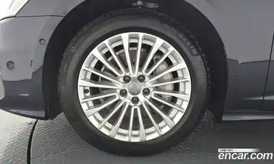 Audi A6 2021 2.0 автомат (гидро), миниатюра 4