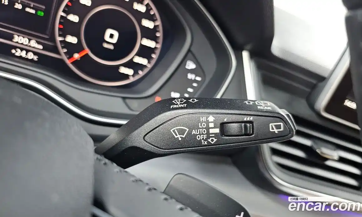 Audi Q5 2020 3.0 автомат (гидро), фото 27