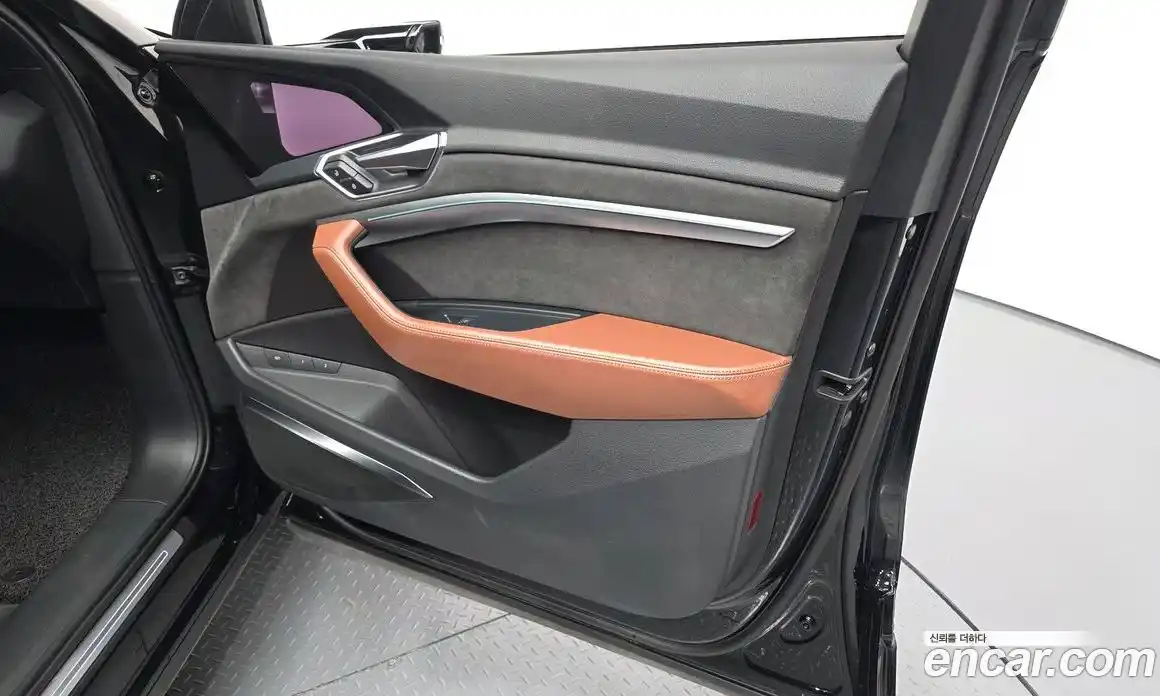 Audi e-tron 2020 0.2 автомат (гидро), фото 14