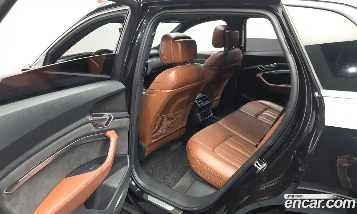 Audi e-tron 2020 0.2 автомат (гидро), фото 16